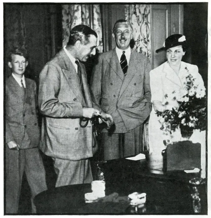 Framed Print : British ambassadors returned to England, September 1939