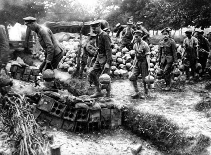 Framed Print : British soldiers carrying trench-mortar ammunition Framed Print : British soldiers carrying trench-mortar ammunition