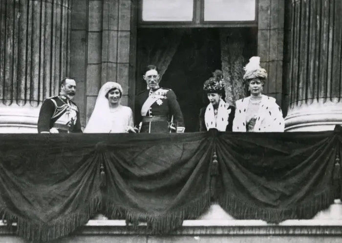 Framed Print : Buckingham Palace balcony after wedding of Princess Mary Framed Print : Buckingham Palace balcony after wedding of Princess Mary