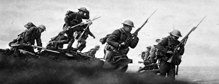 Framed Print : Canadian Infantrymen attack, France, 1916 Framed Print : Canadian Infantrymen attack, France, 1916