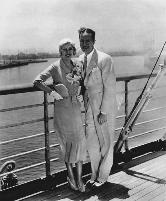 Framed Print : Carole Lombard & William Powell sailing to Honolulu