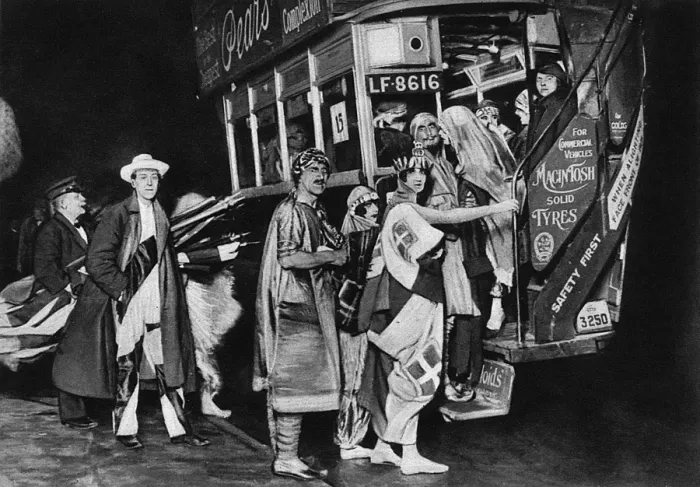 Framed Print : Cast of Chu Chin Chow catch bus to Night of the Stage Ball Framed Print : Cast of Chu Chin Chow catch bus to Night of the Stage Ball