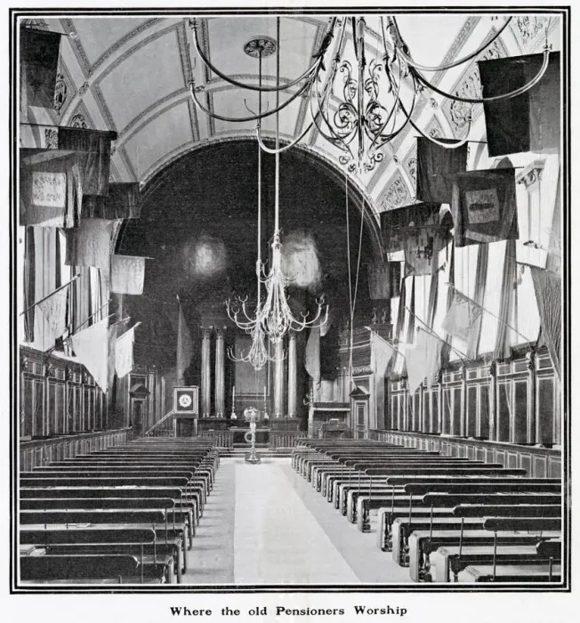 Framed Print : The Chapel at the Royal Hospital Chelsea, a retirement home Framed Print : The Chapel at the Royal Hospital Chelsea, a retirement home