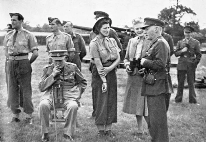 Framed Print : Churchill and family visits anti-flying bomb defences, 1944 Framed Print : Churchill and family visits anti-flying bomb defences, 1944