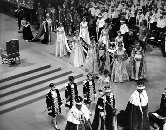 Framed Print : Coronation of Queen Elizabeth II, 1953 Framed Print : Coronation of Queen Elizabeth II, 1953