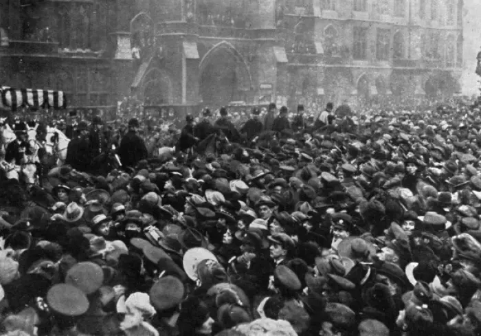 Framed Print : Crowd at wedding of Princess Patricia of Connaught Framed Print : Crowd at wedding of Princess Patricia of Connaught