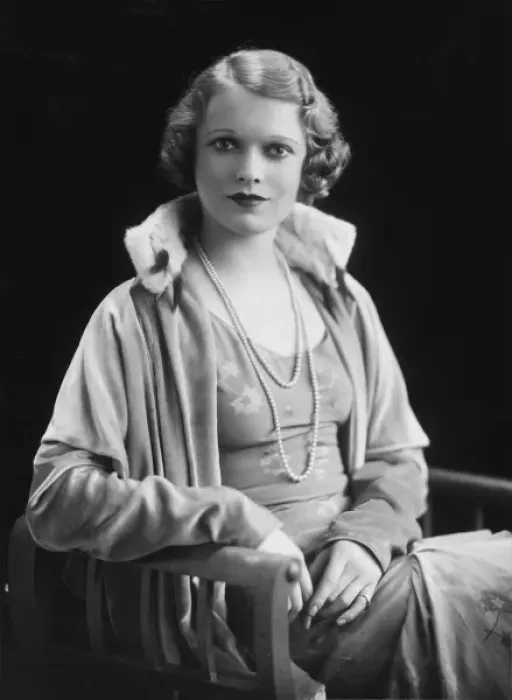 Framed Print : Dame Anna Neagle Framed Print : Dame Anna Neagle