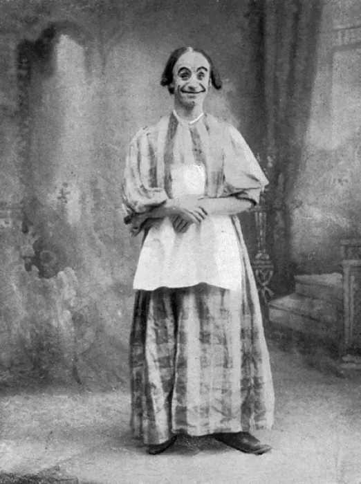 Framed Print : Dan Leno as Mrs. Kelly. Date: 1903