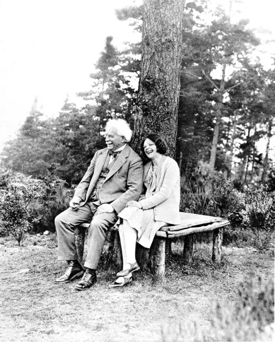 Framed Print : David Lloyd-George and Miss Megan Lloyd-George, Bron-y-de, 1 Framed Print : David Lloyd-George and Miss Megan Lloyd-George, Bron-y-de, 1