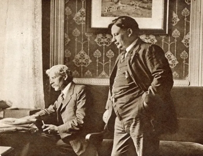 Framed Print : Ernest Bevin with Ramsay Macdonald at the time he supported the dockers claims for a Framed Print : Ernest Bevin with Ramsay Macdonald at the time he supported the dockers claims for a
