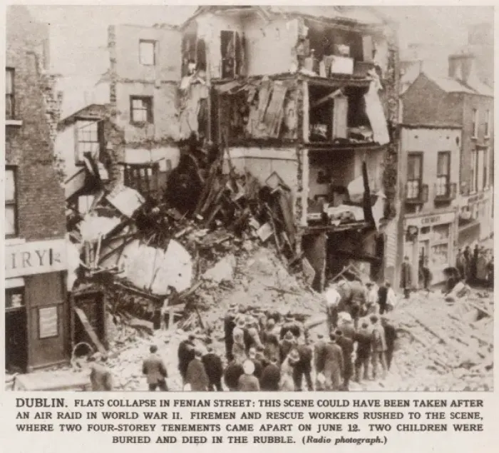 Framed Print : Flats collapse in a Fenian Street, 1963 Framed Print : Flats collapse in a Fenian Street, 1963