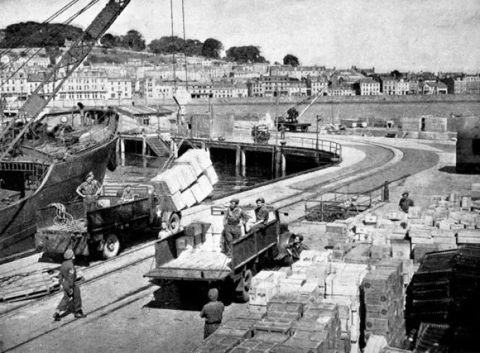 Framed Print : Food being unloaded in the Channel Islands; Second World War Framed Print : Food being unloaded in the Channel Islands; Second World War