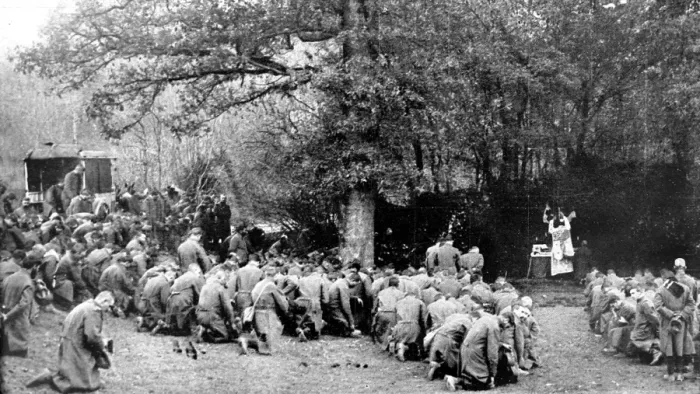 Framed Print : The French army celebrating Mass at the front