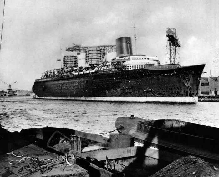 Framed Print : The French Liner Normandie, February 1935 Framed Print : The French Liner Normandie, February 1935