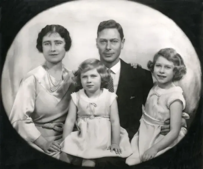 Framed Print : George VI and Family Framed Print : George VI and Family