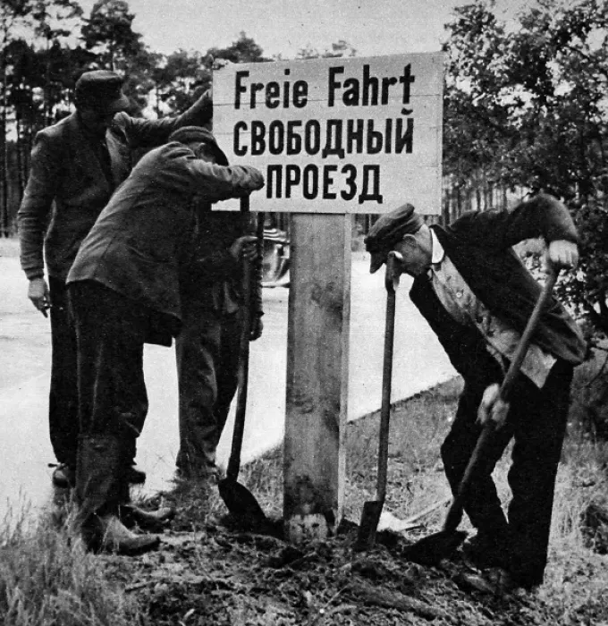 Framed Print : German Workers Re-erecting a Free Passage Sign, Berlin, 19 Framed Print : German Workers Re-erecting a Free Passage Sign, Berlin, 19