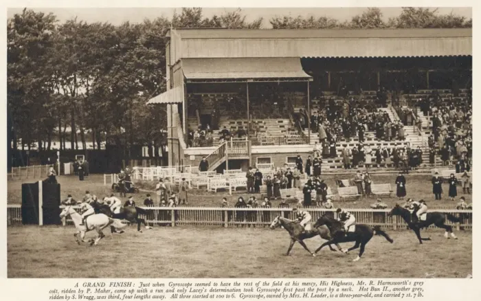 Framed Print : A Grand Finish. Racing at Newmarket, 1939 Framed Print : A Grand Finish. Racing at Newmarket, 1939