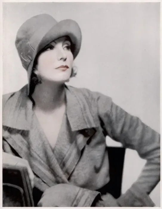 Framed Print : Greta Garbo Framed Print : Greta Garbo