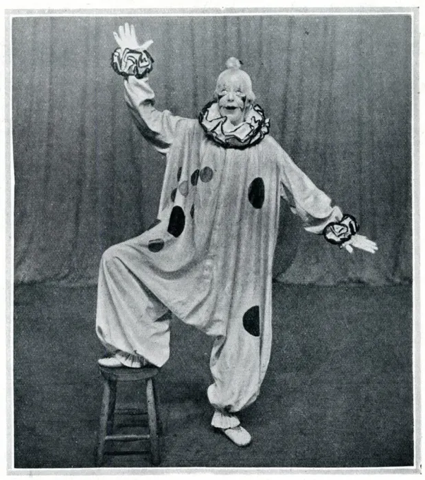 Framed Print : Gwen Farrar as a clown in Punch-bowl Framed Print : Gwen Farrar as a clown in Punch-bowl