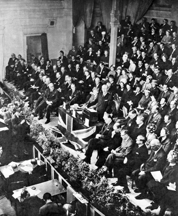 Framed Print : Harold Macmillan addressing the Conservative Party Conferenc Framed Print : Harold Macmillan addressing the Conservative Party Conferenc