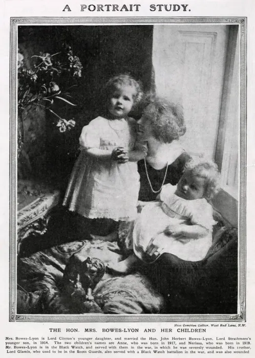 Framed Print : The Hon. Mrs Bowes-Lyon and her children Framed Print : The Hon. Mrs Bowes-Lyon and her children