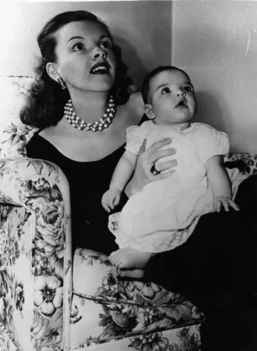 Framed Print : Judy Garland with Liza Minnelli Framed Print : Judy Garland with Liza Minnelli