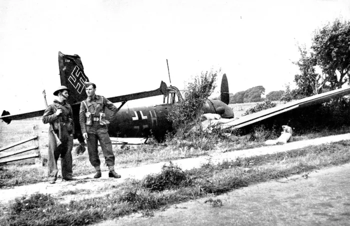 Framed Print : Junkers Ju-87 crashed in Britain; Second World War, 1940 Framed Print : Junkers Ju-87 crashed in Britain; Second World War, 1940