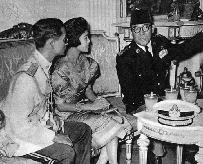 Framed Print : King Bhumibol Adulyadej and Queen Sirikit - Indonesia Framed Print : King Bhumibol Adulyadej and Queen Sirikit - Indonesia