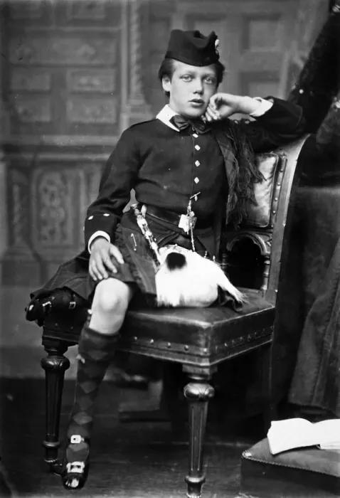 Framed Print : King George V, c. 1870 Framed Print : King George V, c. 1870