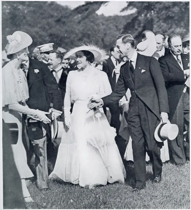 Framed Print : King George VI and Queen Elizabeth greeting a guest at a garden party held in their honour at the Bagatelle in the Bois de Boulogne Framed Print : King George VI and Queen Elizabeth greeting a guest at a garden party held in their honour at the Bagatelle in the Bois de Boulogne