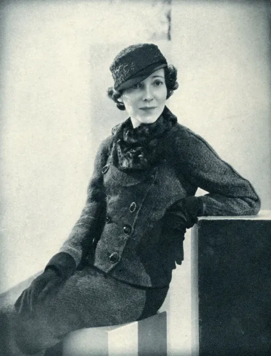 Framed Print : Lady Charles Cavendish (Adele Astaire) in Schiaparelli Framed Print : Lady Charles Cavendish (Adele Astaire) in Schiaparelli