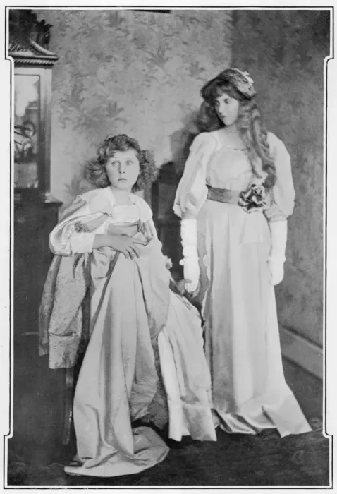 Framed Print : Lady Diana Manners and the Hon. Irene Lawley