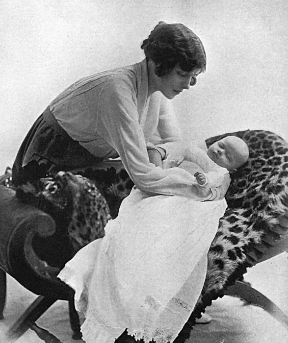 Framed Print : Lady Loughborough (Sheila Chisholm) with her baby Framed Print : Lady Loughborough (Sheila Chisholm) with her baby