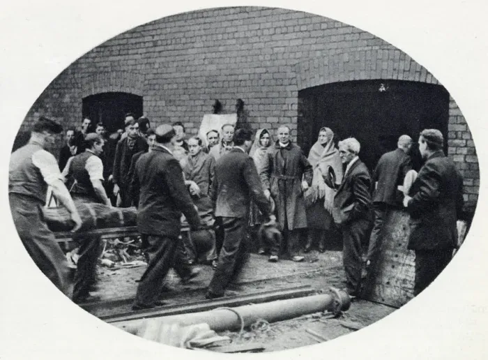 Framed Print : Lancashire coal-mine disaster 1932 Framed Print : Lancashire coal-mine disaster 1932