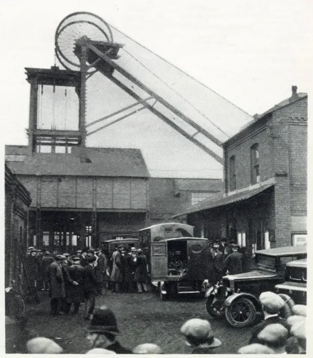 Framed Print : Lancashire coal-mine disaster 1932 Framed Print : Lancashire coal-mine disaster 1932