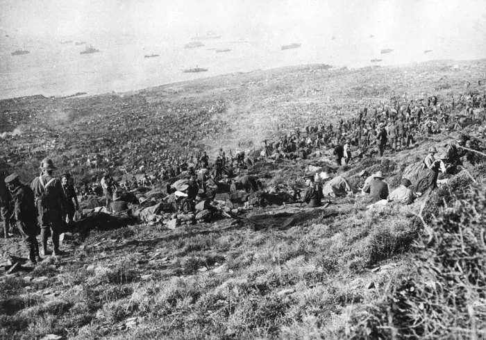 Framed Print : Landing at Suvla Bay, Gallipoli, 1915 Framed Print : Landing at Suvla Bay, Gallipoli, 1915
