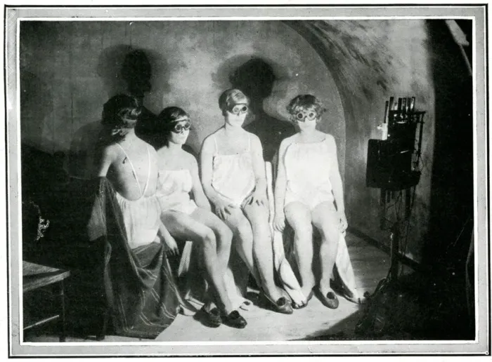 Framed Print : London health club 1926