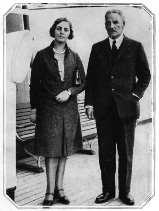 Framed Print : Lord Redesdale and Pamela Mitford Framed Print : Lord Redesdale and Pamela Mitford