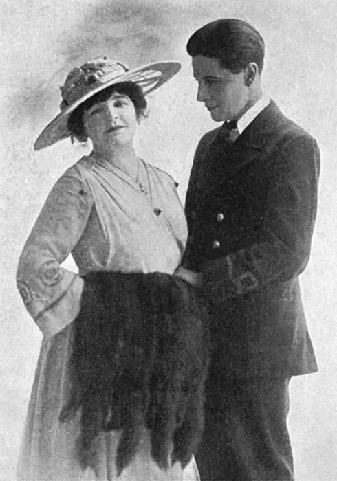 Framed Print : Madame Novello Davies & her son, Ivor Novello Framed Print : Madame Novello Davies & her son, Ivor Novello