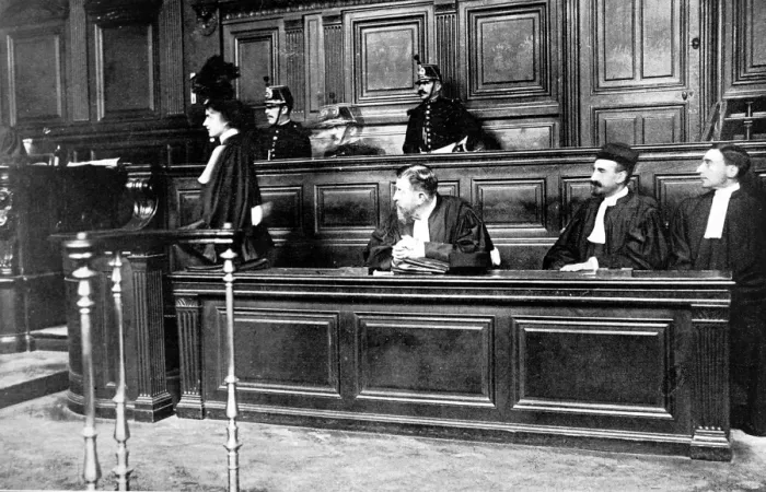 Framed Print : Maitre Helene Miropolsky, French Court of Assizes, 1910 Framed Print : Maitre Helene Miropolsky, French Court of Assizes, 1910