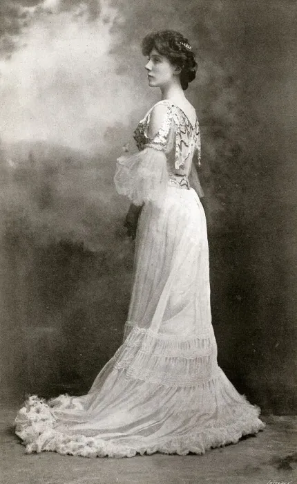 Framed Print : The Marchioness of Downshire, nee Miss Evelyn Foster Framed Print : The Marchioness of Downshire, nee Miss Evelyn Foster