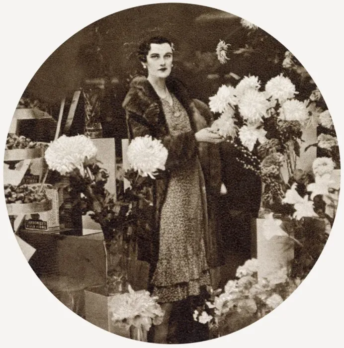 Framed Print : Margaret Whigham flower arranging in Selfridges window Framed Print : Margaret Whigham flower arranging in Selfridges window