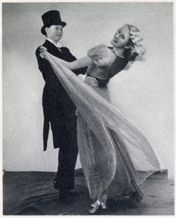 Framed Print : Marie Jacqueline Hope-Nicholson and Joyce Howard performing in the charity matinee put
