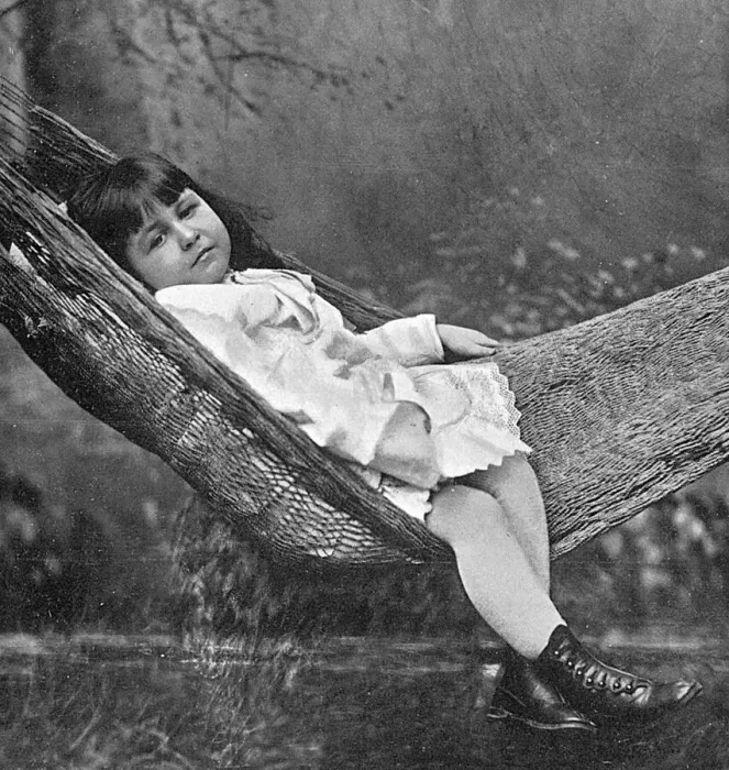 Framed Print : May Goelet (Duchess of Roxburghe) as a little girl Framed Print : May Goelet (Duchess of Roxburghe) as a little girl