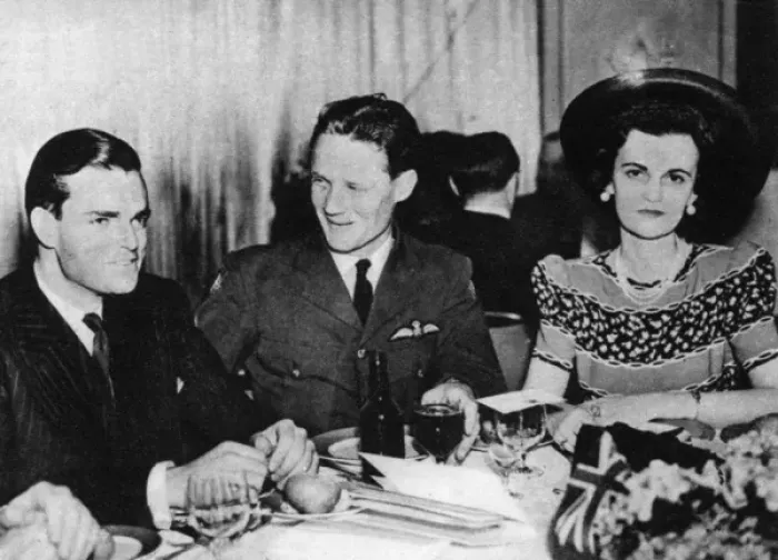 Framed Print : Mr & Mrs Charles Sweeny at the Dorchester Framed Print : Mr & Mrs Charles Sweeny at the Dorchester