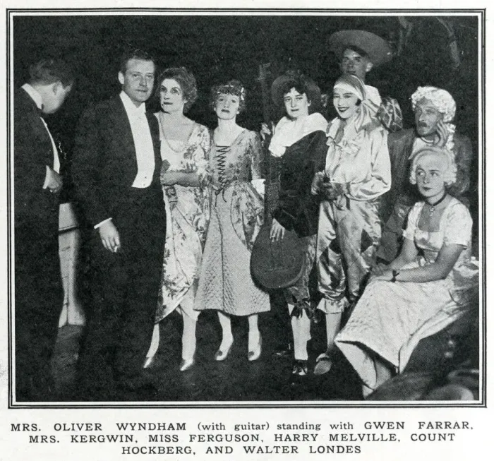 Framed Print : Mrs Oliver Wyndham with Gwen Farrar, 1929