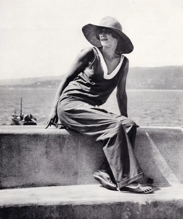 Framed Print : Mrs Satterthwaite at Eden Roc
