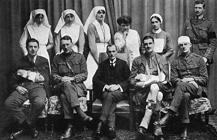 Framed Print : Officers & Nurses of the Northern Star & Southern Cross Hosp