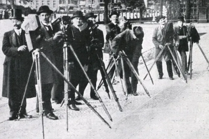 Framed Print : Paparazzi at the Berlin royal wedding, 1913 Framed Print : Paparazzi at the Berlin royal wedding, 1913