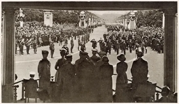Framed Print : Peace Day Celebrations - Royal Watching in Pavilion 1919